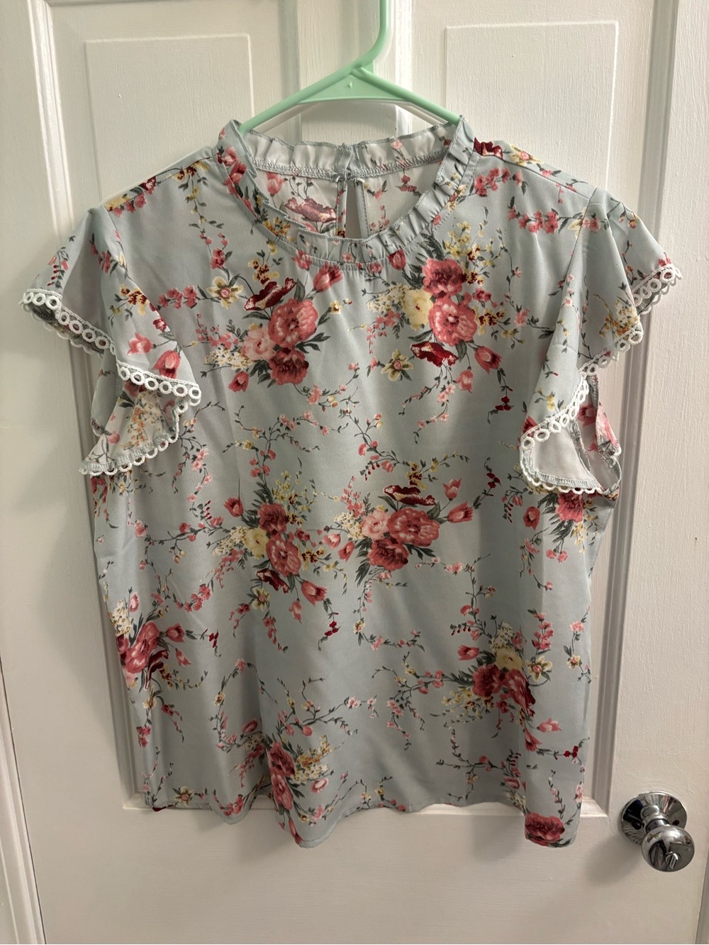 SHEIN Pale Blue Floral Ruffle Sleeve Blouse